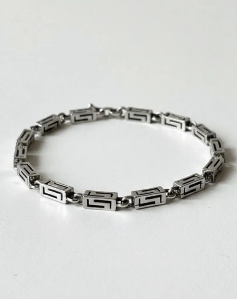 Sleek bracelet